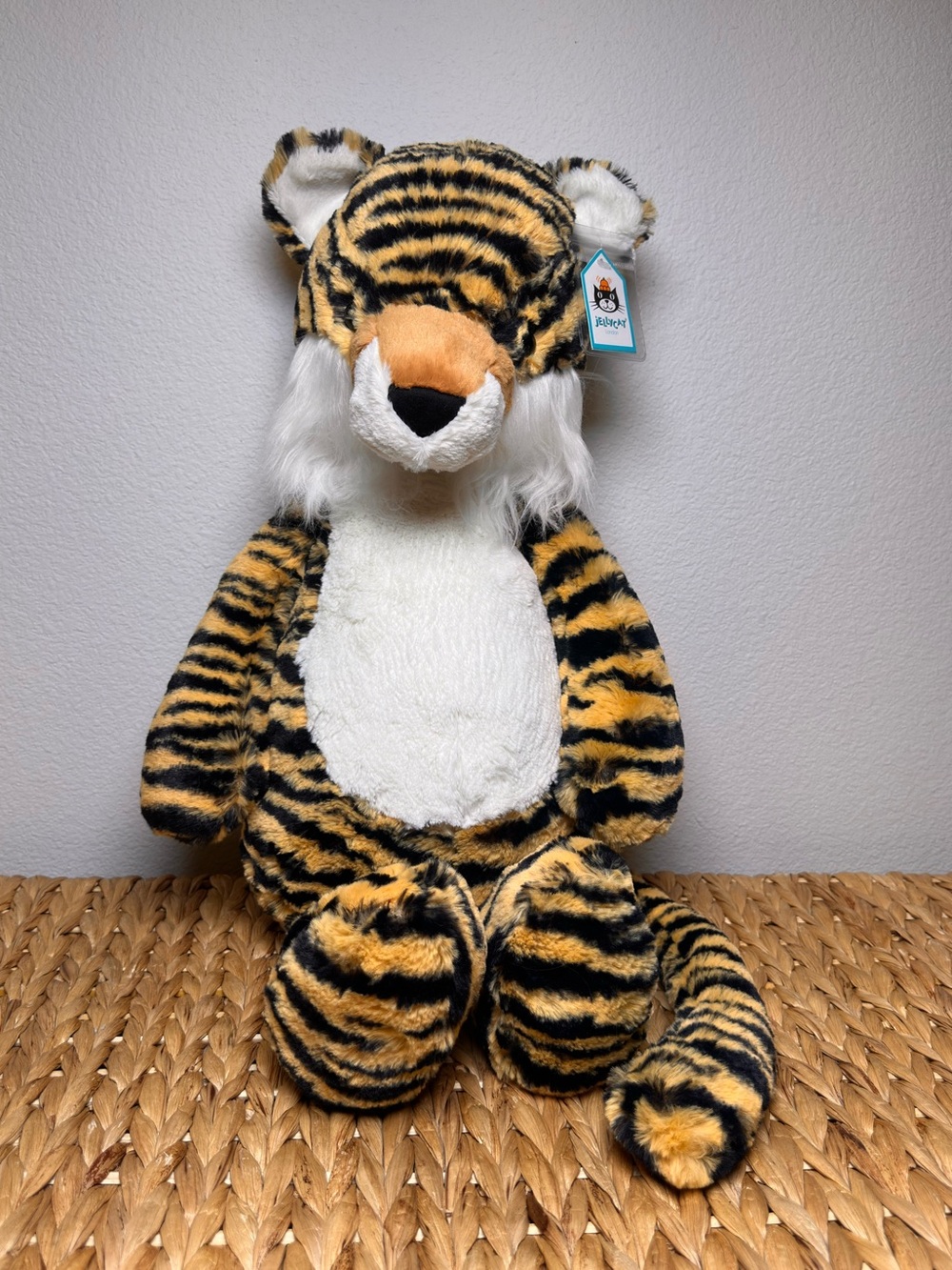 Jellycat Huge Bashful Tiger / BNWT / Retired / Rare &. HTF
